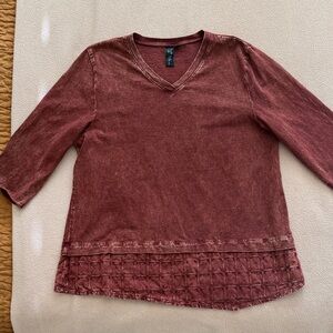 Cotton V-Neck 3/4 Length Sleeve Top